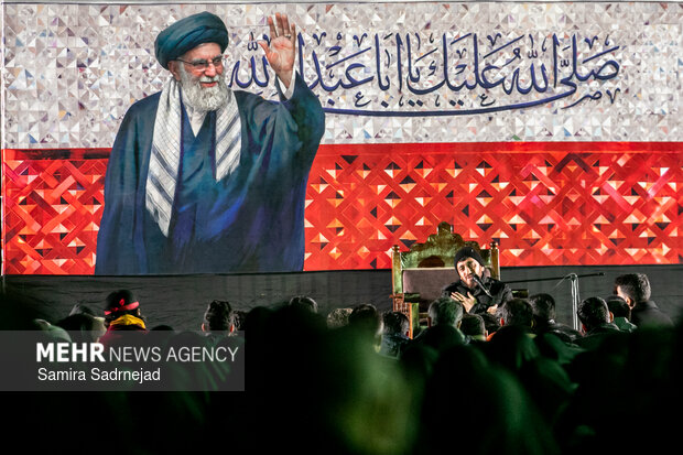 مراسم عزاداری در سوگ رهبر شهید انقلاب - دانشگاه تهران