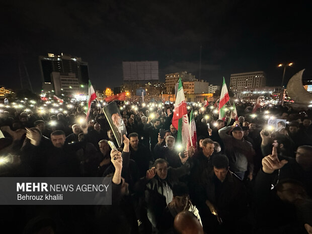 حضور آحاد ملت در میادین اصلی تهران در اقامه عزای شهادت رهبر معظم انقلاب اسلامی