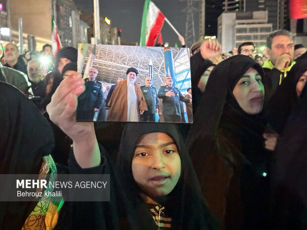 حضور آحاد ملت در میادین اصلی تهران در اقامه عزای شهادت رهبر معظم انقلاب اسلامی