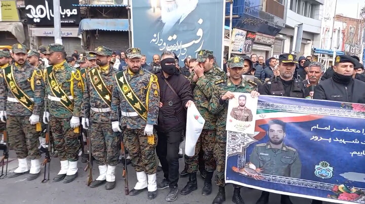 مراسم تشییع پیکر ۴ شهید در ارومیه آغاز شد