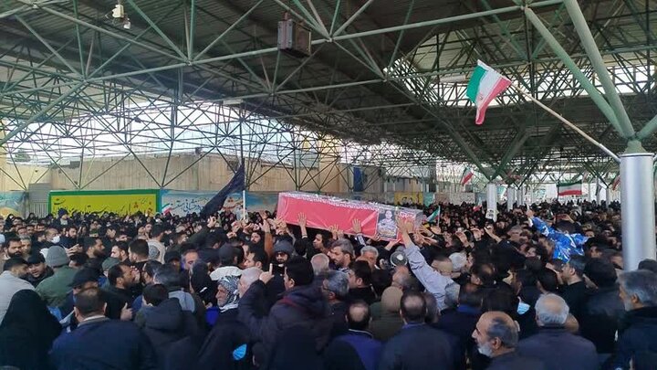 پیکر ۲ شهید حمله صهیونیستی - آمریکایی در بروجرد تشییع شد