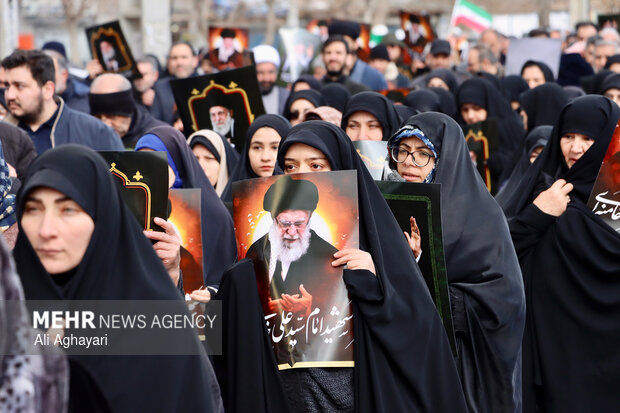 تشییع پیکر شهدای انتظامی آذربایجان غربی در ارومیه