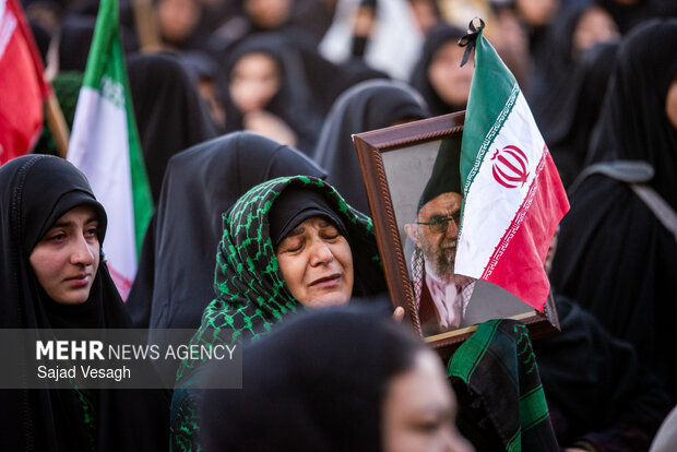 اجماع عزاداران شهادت امام خامنه‌ای در همدان