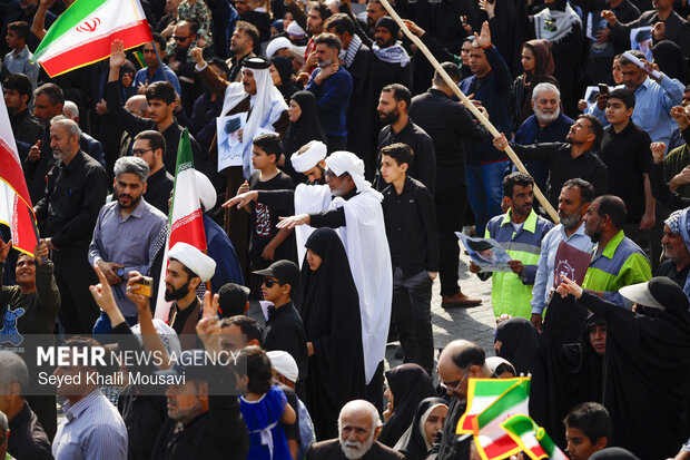 اجتماع اهوازی‌ها در پی شهادت رهبر معظم انقلاب