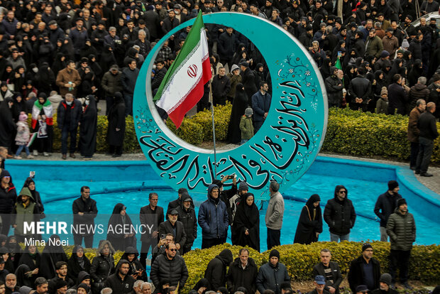 تشییع پیکر مطهر ۱۱ شهید اقتدار آذربایجان شرقی در تبریز