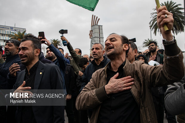 سوگواری مردم گرگان در پی شهادت رهبر انقلاب