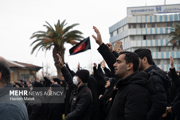 سوگواری مردم گرگان در پی شهادت رهبر انقلاب