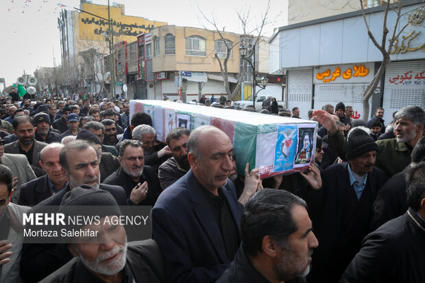 تشییع پیکر شهید «مهدی عباسی» در شهرکرد