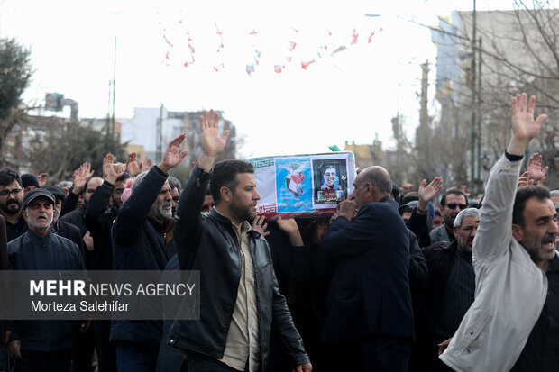 تشییع پیکر شهید «مهدی عباسی» در شهرکرد
