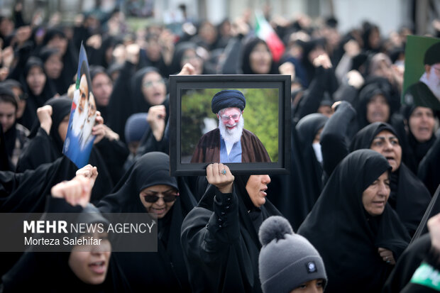 تشییع پیکر شهید «مهدی عباسی» در شهرکرد