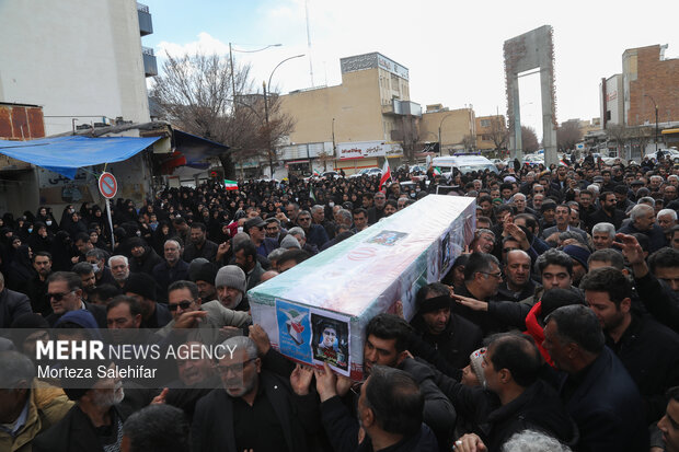 تشییع پیکر شهید «مهدی عباسی» در شهرکرد