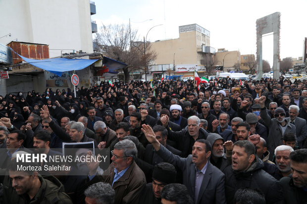 تشییع پیکر شهید «مهدی عباسی» در شهرکرد