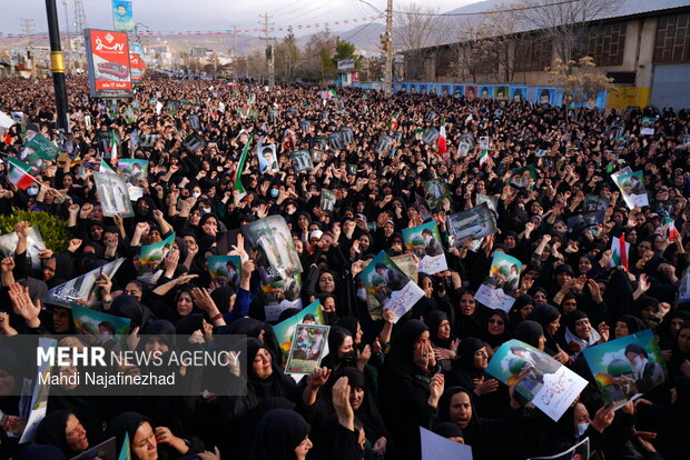 سوگواری شهادت رهبر معظم انقلاب در یاسوج