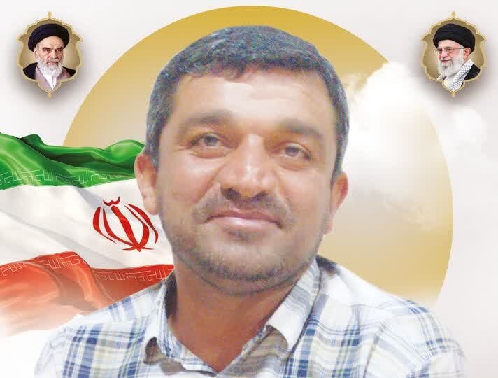 مسئولان دشتی با خانواده شهید بردستانی دیدار کردند مسئولان دشتی با خانواده شهید بردستانی دیدار کردند