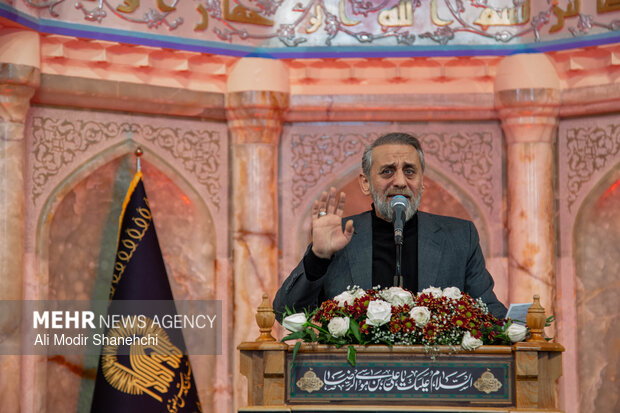 زائران رضوى سوگوار شهيد و امام اُمت