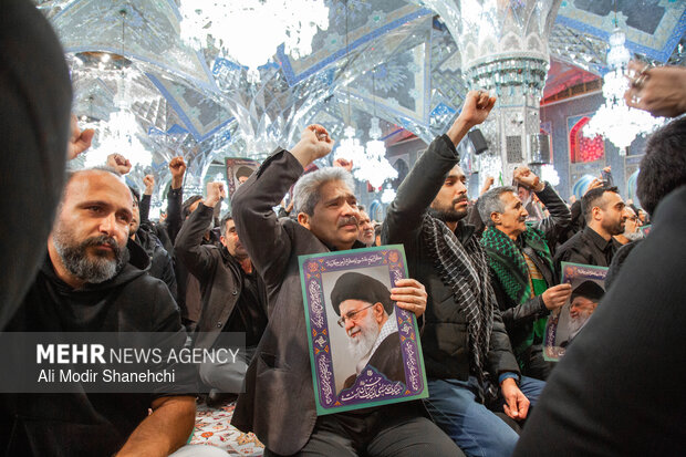 زائران رضوى سوگوار شهيد و امام اُمت