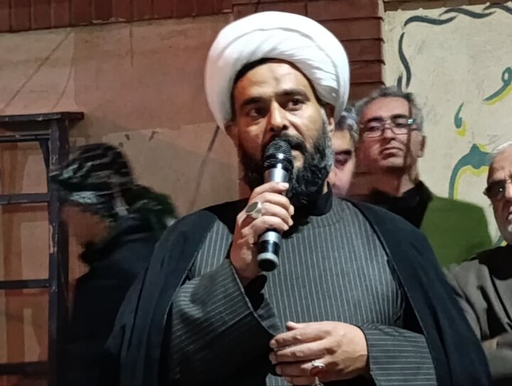 ابراهیمی: مساجد و میادین سنگر اتحاد و هم‌بستگی ملت ایران هستند