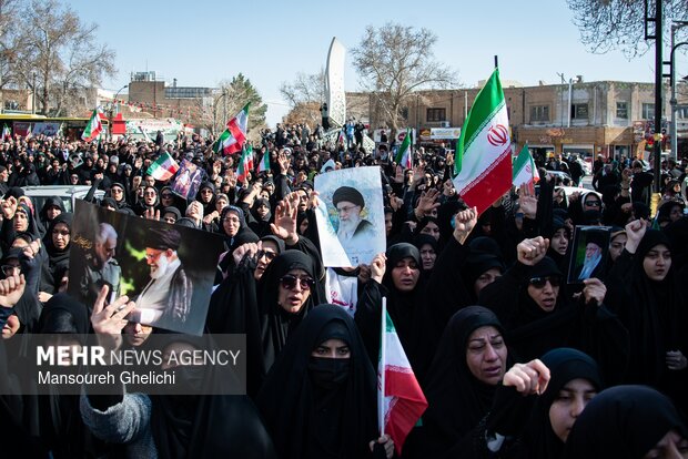 سوگواری مردم شاهرود در پی شهادت امام خامنه‌ای