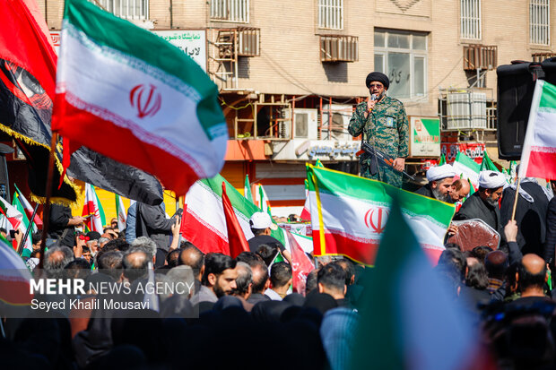 تشییع پیکر ۳ شهید حملات آمریکایی - صهیونی در اهواز