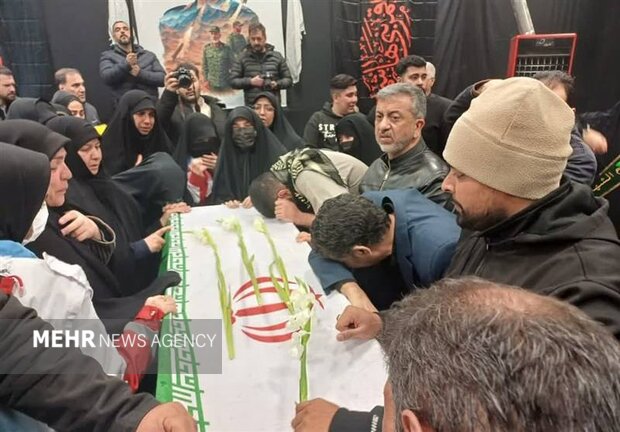 وداع با شهدای کرجی حمله صهیونی-آمریکا؛ حافظ راه شهدا تا پای جان هستیم