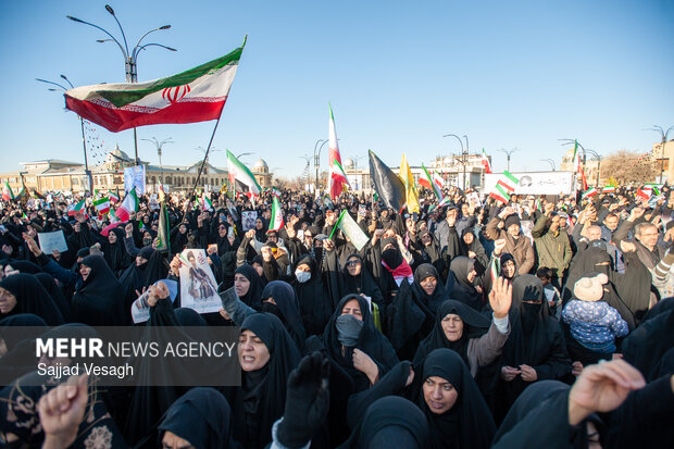 سومین روز اجتماع سوگواران شهادت امام خامنه‌ای در همدان
