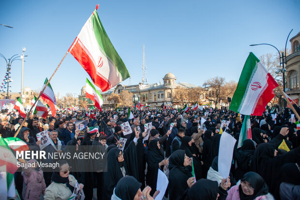 سومین روز اجتماع سوگواران شهادت امام خامنه‌ای در همدان