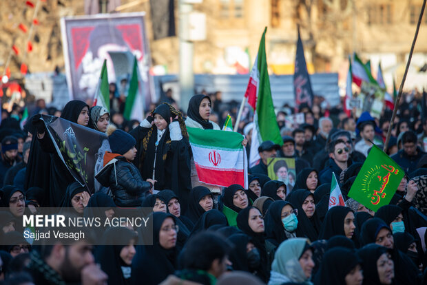 سومین روز اجتماع سوگواران شهادت امام خامنه‌ای در همدان