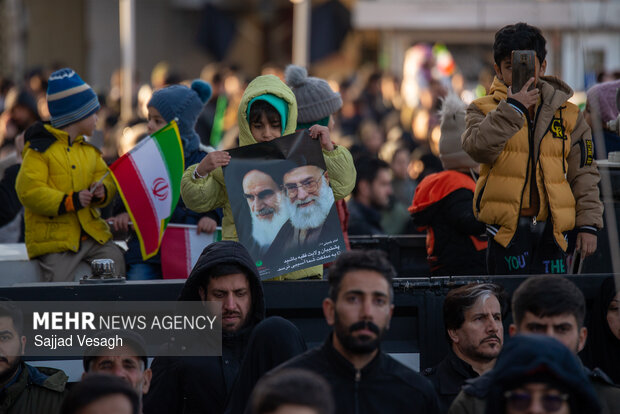 سومین روز اجتماع سوگواران شهادت امام خامنه‌ای در همدان