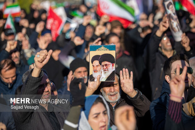 سومین روز اجتماع سوگواران شهادت امام خامنه‌ای در همدان
