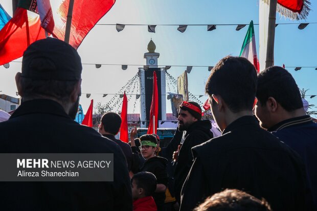 دسته عزاداری نوجوانان و جوانان در سوگ رهبر شهید در گیلان