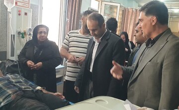 عیادت فرماندار پاوه از مجروحان حمله موشکی در بیمارستان قدس