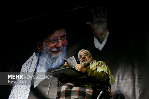 عزاداری و تجمع مردمی در سوگ رهبر شهید در میدان شهدای هفتم تیر تهران