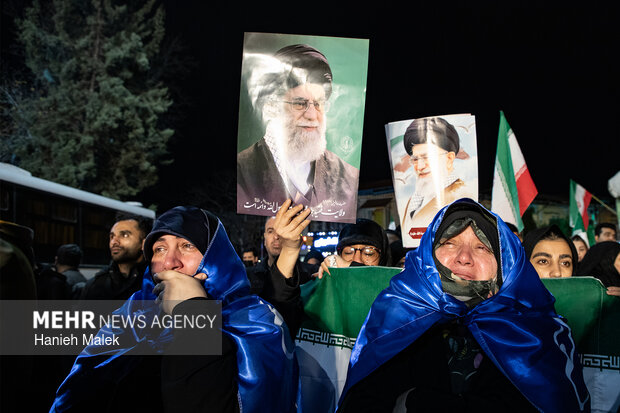 تجمع مردم گرکان در خون خواهی ازامام شهیدامت