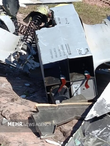 تصاویر پهپاد هرمس سرنگون شده در خوزستان