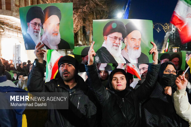 سومین شب اجتماع سوگواران شهادت امام خامنه‌ای در اردبیل