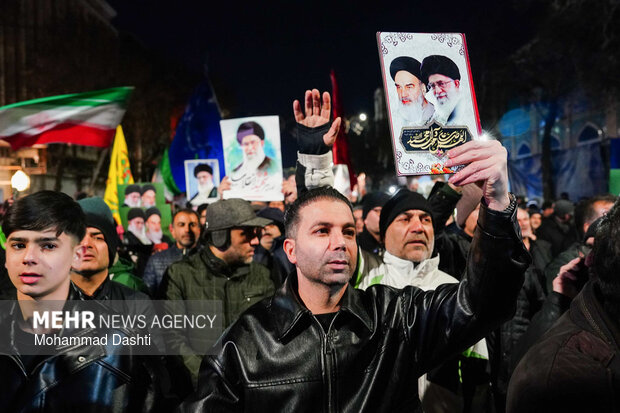 سومین شب اجتماع سوگواران شهادت امام خامنه‌ای در اردبیل