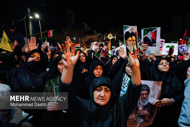 سومین شب اجتماع سوگواران شهادت امام خامنه‌ای در اردبیل