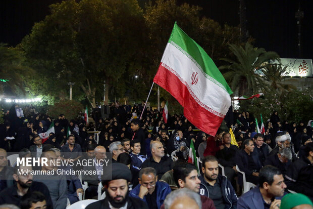 سوگواری بوشهری‌ها در پی شهادت رهبر معظم انقلاب