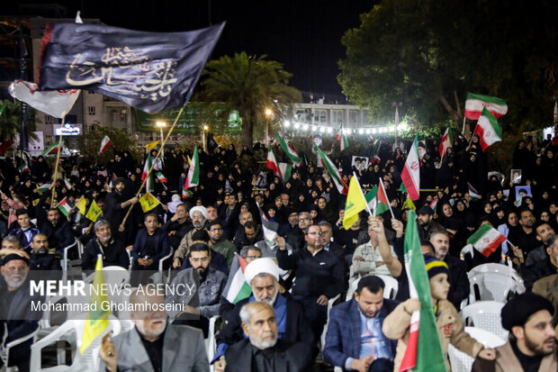 سوگواری بوشهری‌ها در پی شهادت رهبر معظم انقلاب