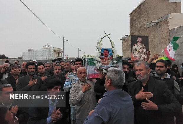 پیکر شهید «محمدباقر فقیه» در خوش‌مکان تشییع شد