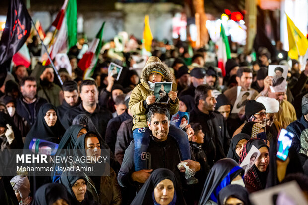 سومین شب اجتماع سوگواران شهادت امام خامنه‌ای در قزوین