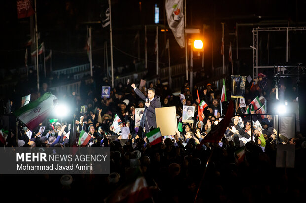 سومین شب اجتماع سوگواران شهادت امام خامنه‌ای در قزوین