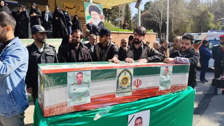 پیکر شهید «جهانگیر طولابی» در خرم‌آباد تشییع شد