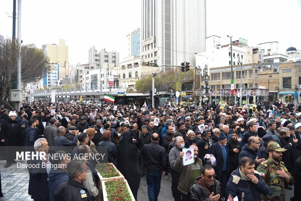 تشییع پیکر مطهر ۸ شهید اقتدار ایران اسلامی در مشهد