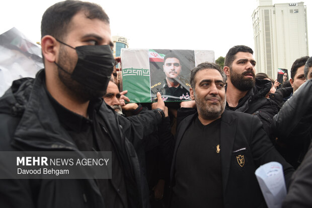 تشییع پیکر مطهر ۸ شهید اقتدار ایران اسلامی در مشهد