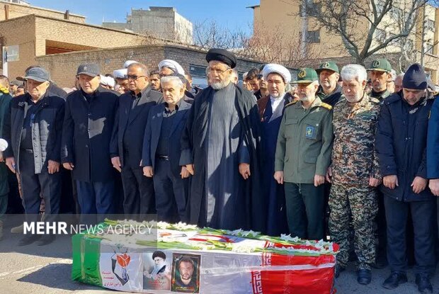 تشییع پیکر شهید سرهنگ پاسدار ساعد محمدی در میانه برگزار شد