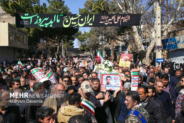 از سنگر مسجد تا بیت رهبری؛ روایت محافظی که خود را «جانفدا» میدانست