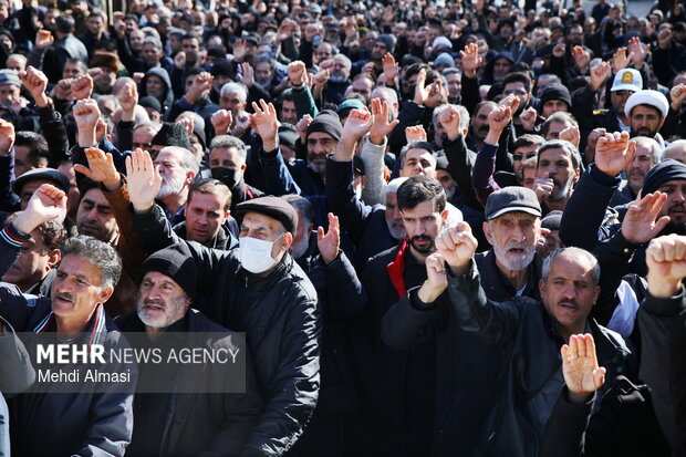 تشییع پیکر مطهر ۶ شهید اقتدار در زنجان