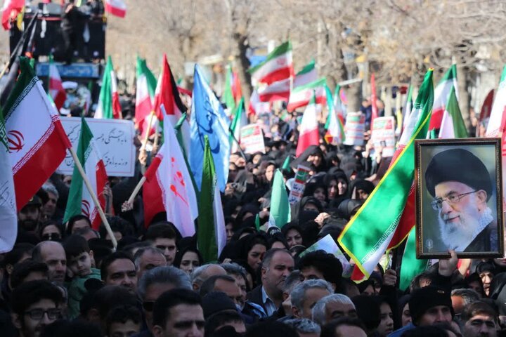 پیکر شهید «سعید لطیفی» تشییع شد