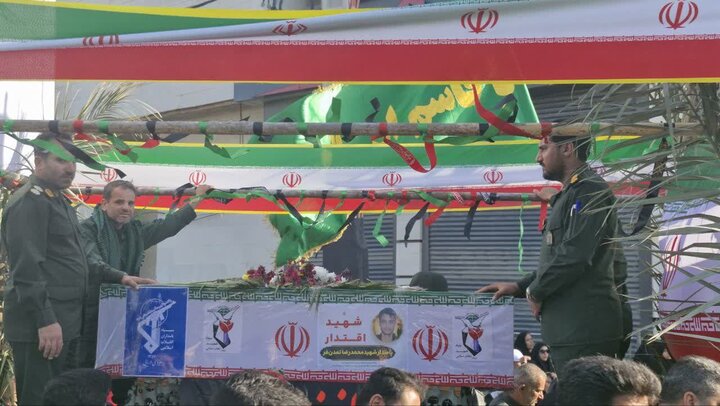 پیکر مطهر شهید «محمدرضا تمدن فر» در دیلم تشییع شد